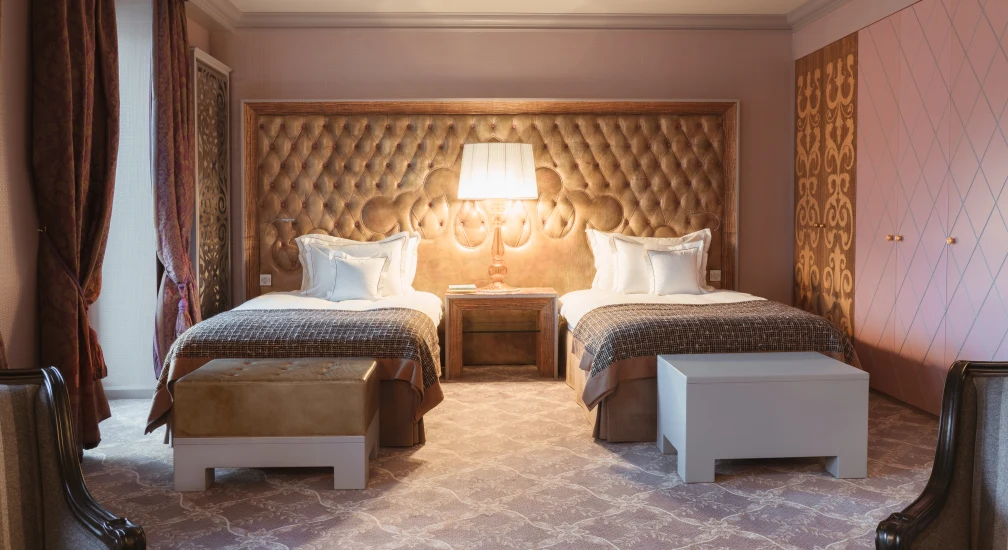 Twin Junior Suite - Beds - Carlton Hotel St. Moritz