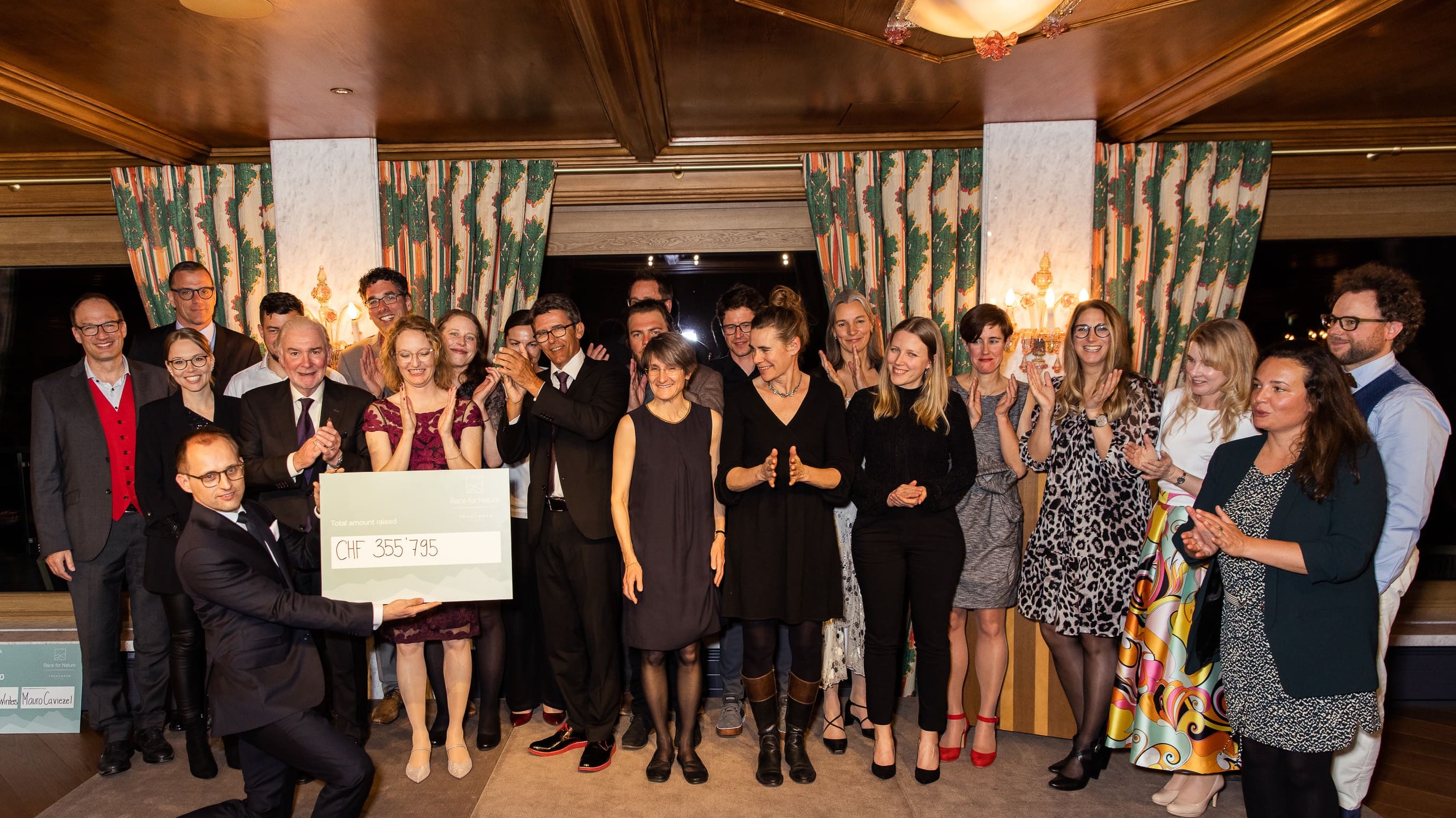 Supporting nature conservation organisations with a significant donation 