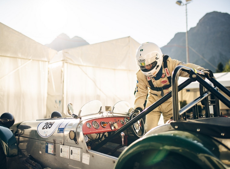 tschuggen-grand-hotel arrangements arosa-classic-car detail