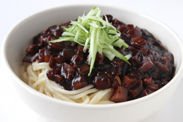 Jjajangmyeon 짜장면