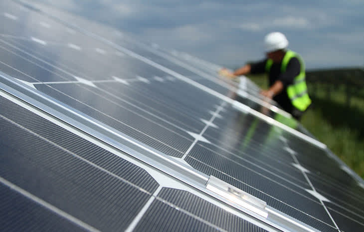 Bifacial solar panels