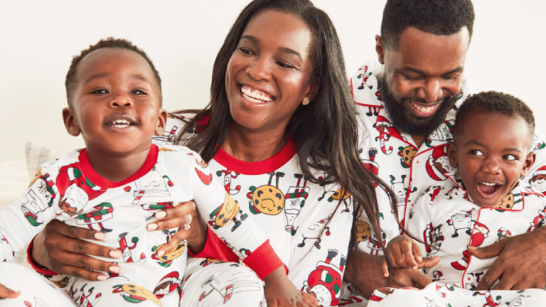 Family Christmas Pajamas Set  Matching family outfits, Family pajama sets,  Family christmas pajamas