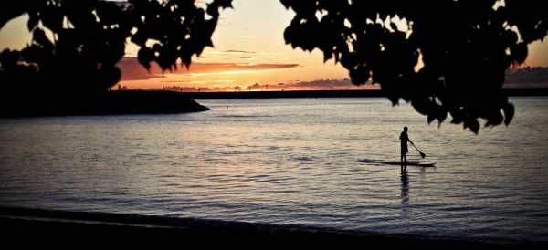 Card image for Haleʻiwa Aliʻi Beach Park