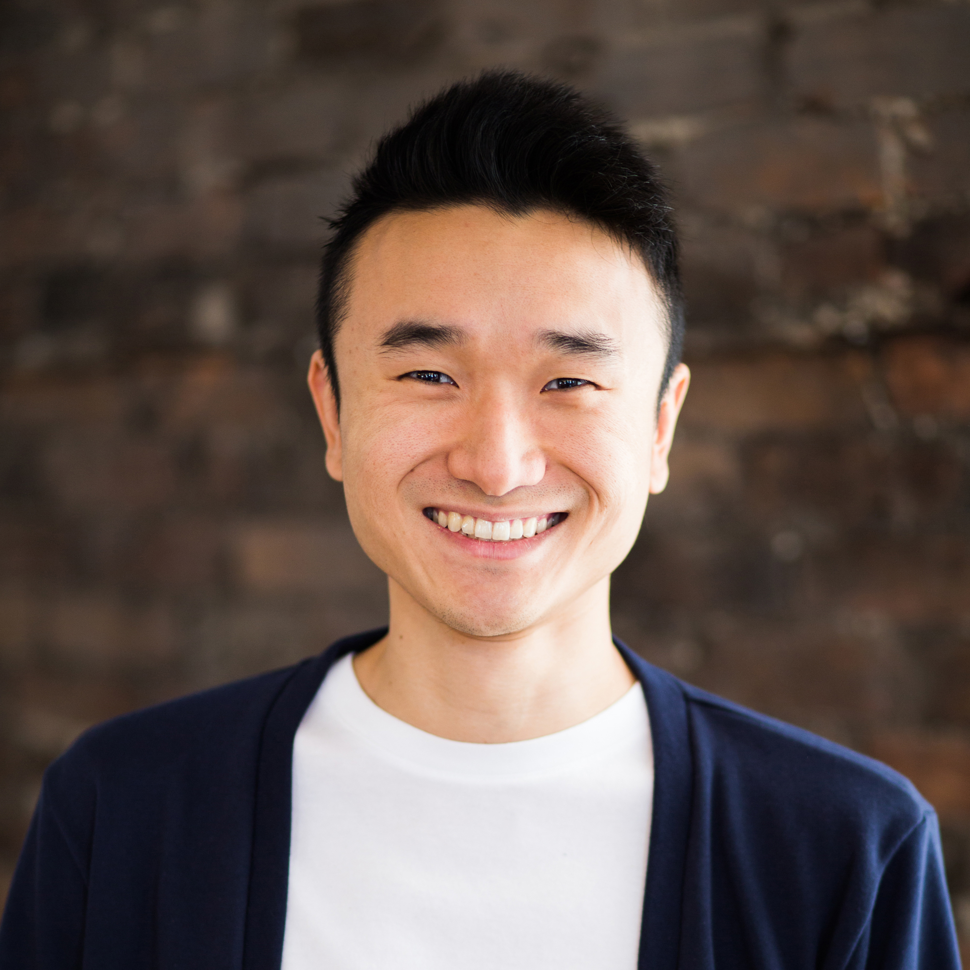 Mike-Cheng-startup-funding-canada-CA-Capterra-HeadshotImage2-1 Headshot of Michael Cheng, cofounder and CEO of Lumen5