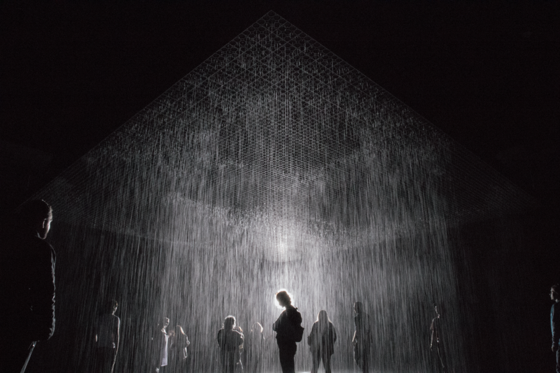 RANDOM INTERNATIONAL, Rain Room, 2015. In the collection of LACMA, LA. Exhibited courtesy of LACMA, RH, Restoration Hardware and The Hyundai Project: Art + Technology a joint initiative exploring the convergence of art and technology. Photography by RANDOM INTERNATIONAL