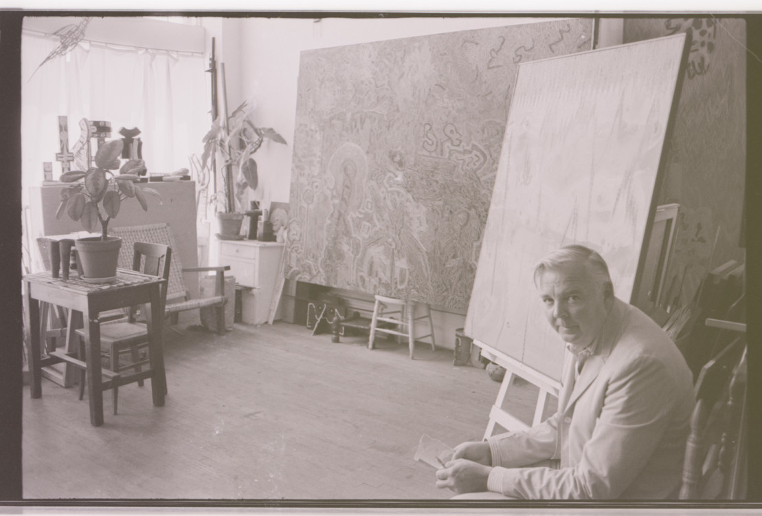 Lee Mullican in his studio, courtesy of Mark Selwyn Fine Art and Lee Mullican Estate