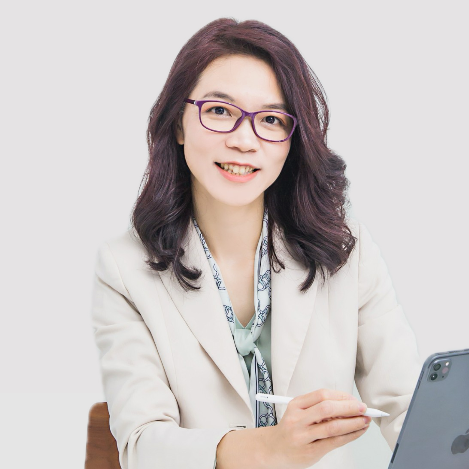 李宜芳 - 言果學習講師個人形象照