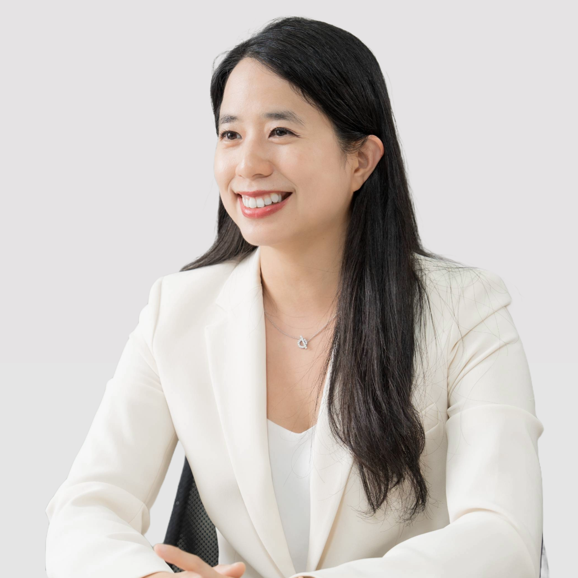 林日璇 - 言果學習講師個人形象照