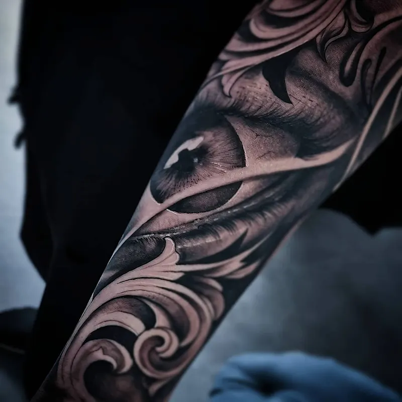 Eye Arm