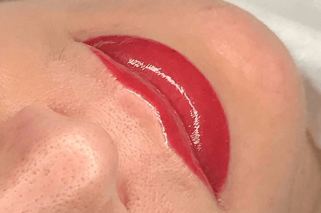 Lipstick effect zabiegi