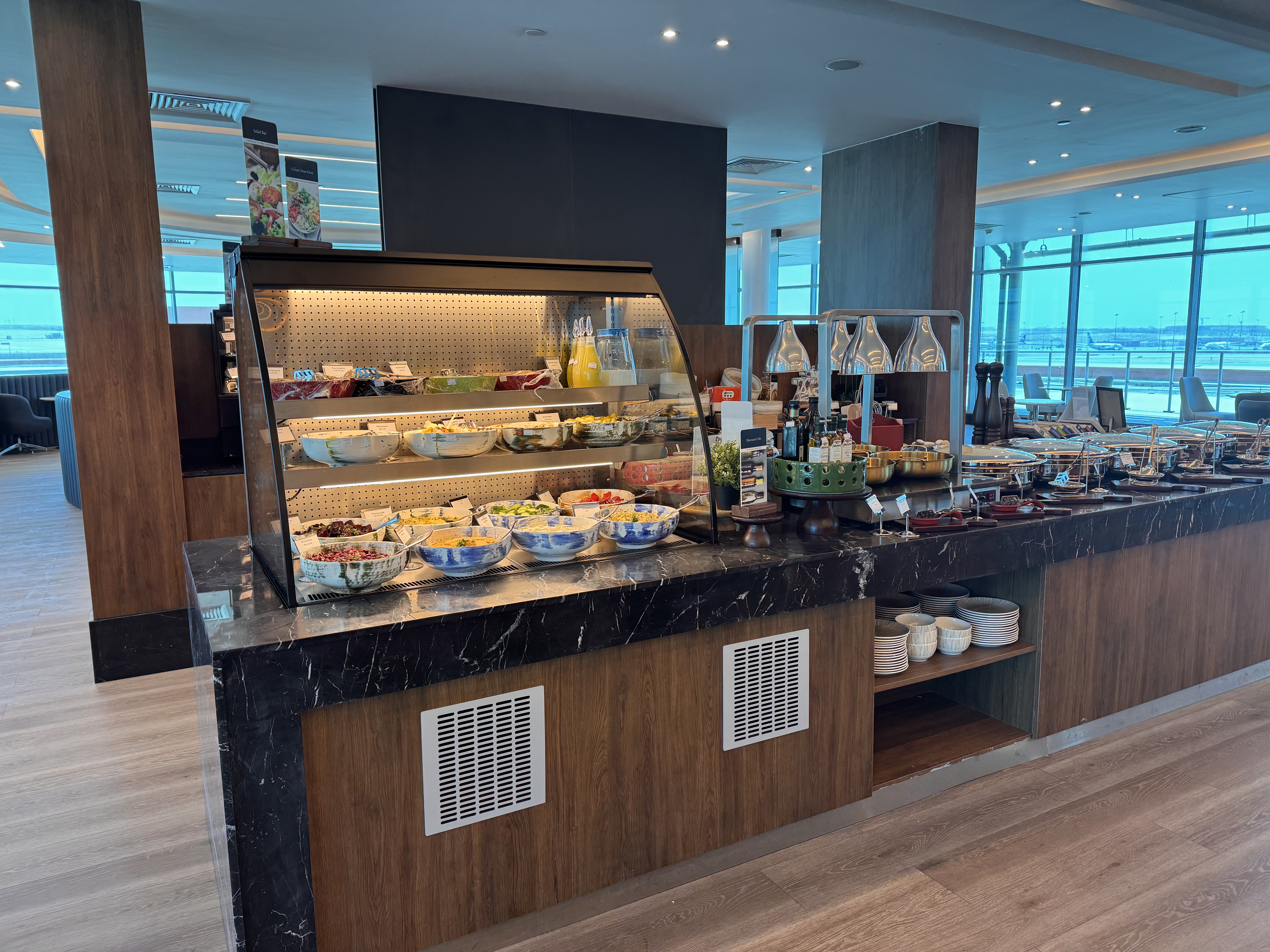 Plaza Premium Lounge by CAC & EAS atmosphere, image 6