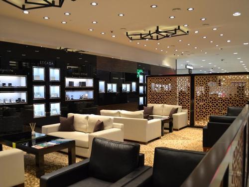 Baku Club GYD AIRPORT 第1ターミナル バクー・ヘイダル・アリエフ国際