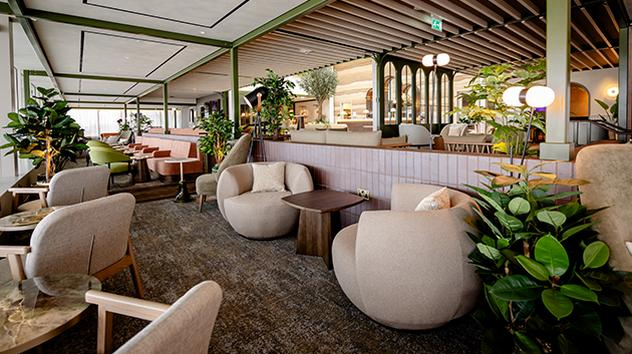 No 1 Lounge Jer