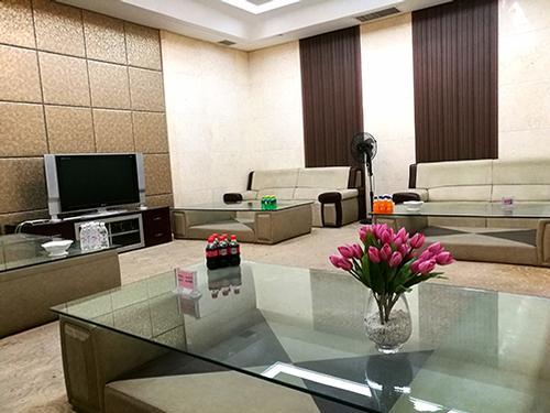 International Lounge No 2