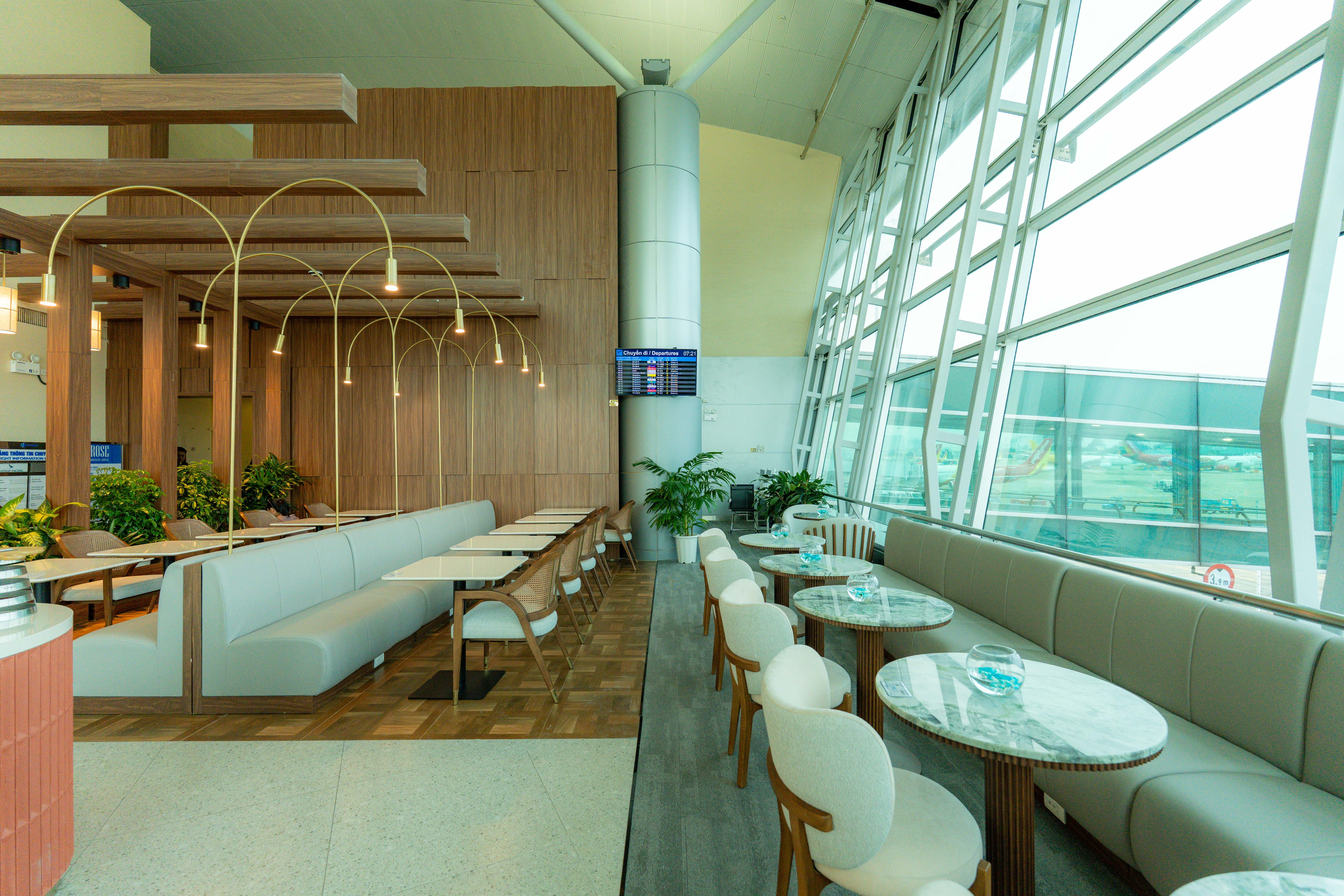 The SENS Business Lounge SGN AIRPORT 国内線第3ターミナル Ho Chi
