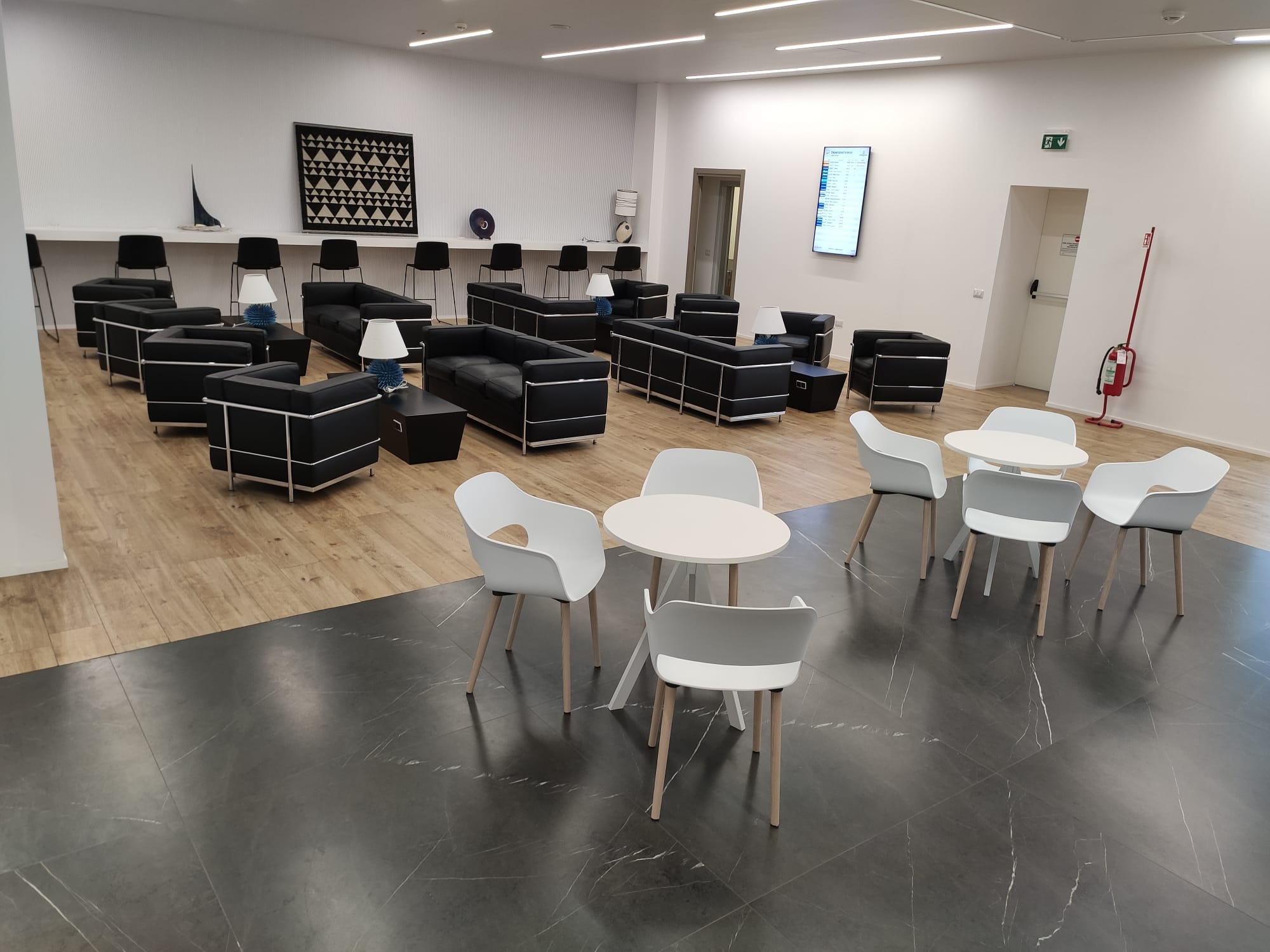 Prima Vista Lounge By Aviapartner