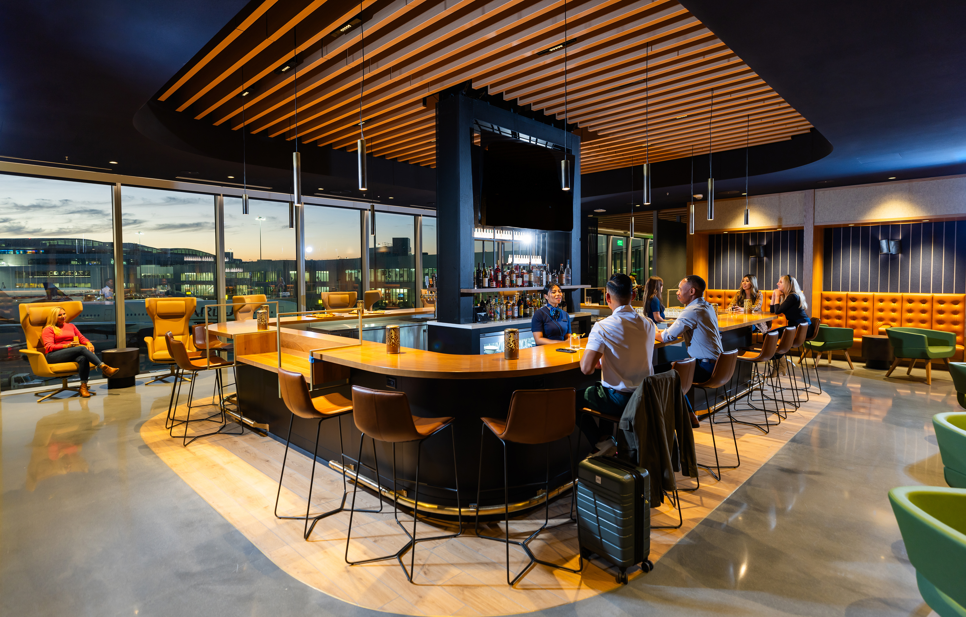 Alaska Lounge - Additional Fee Applies