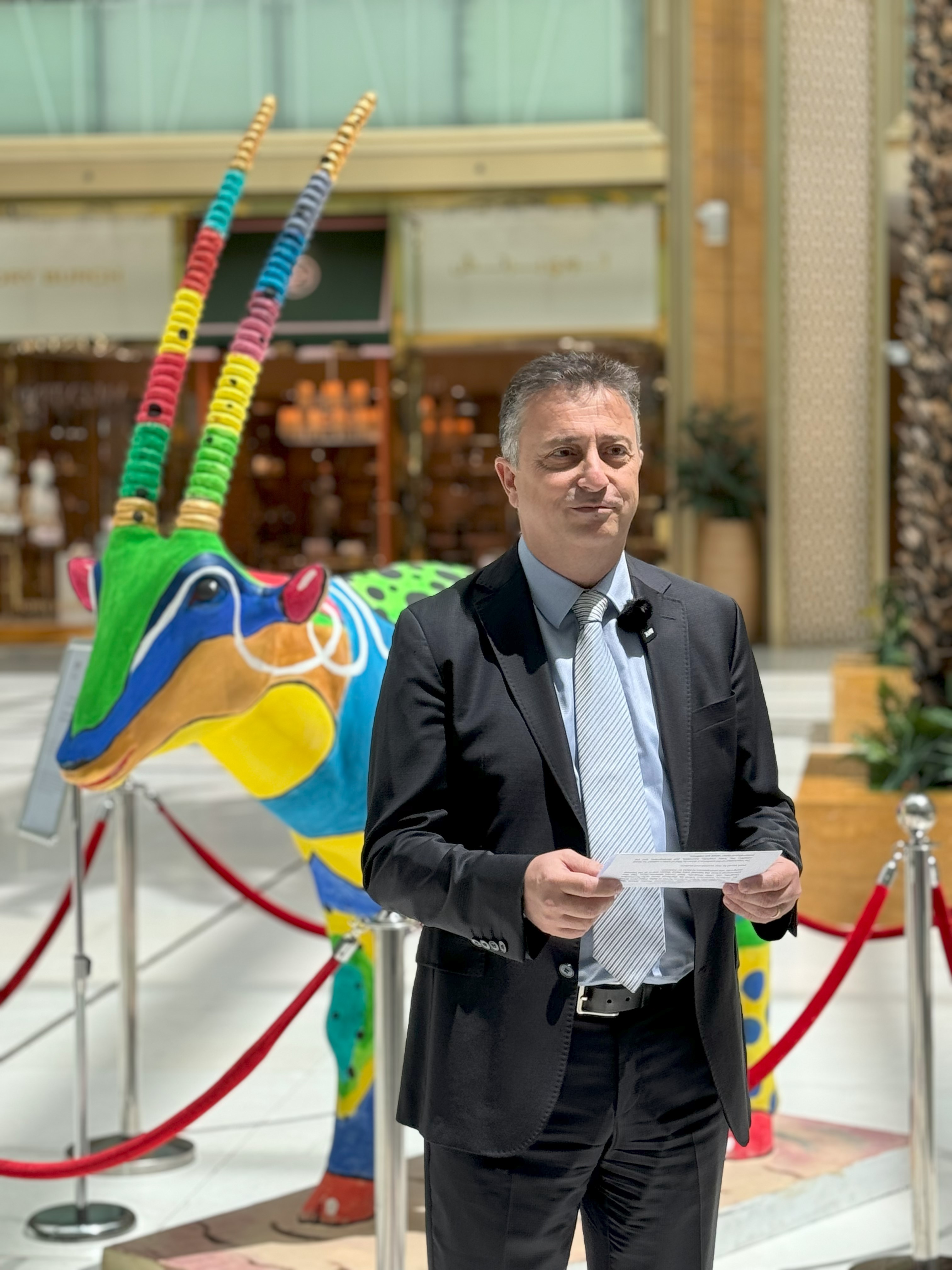 قطر مول يستضيف معرض المها الفني