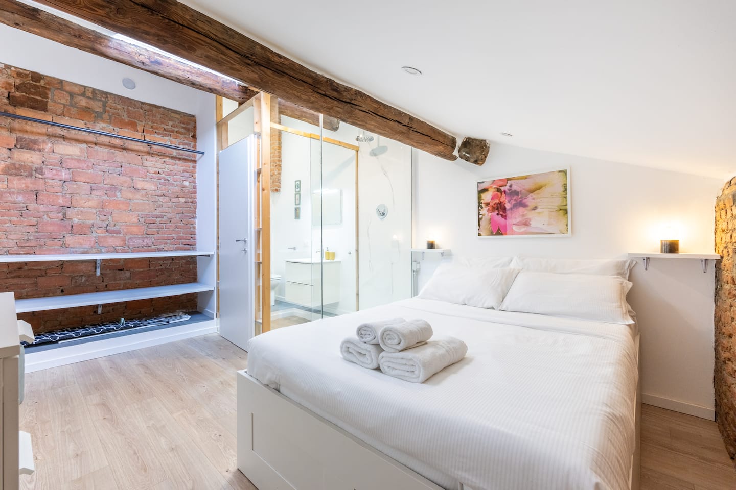 [Duomo-Cinque Giornate-] 2BR Suite, WiFi & Netflix