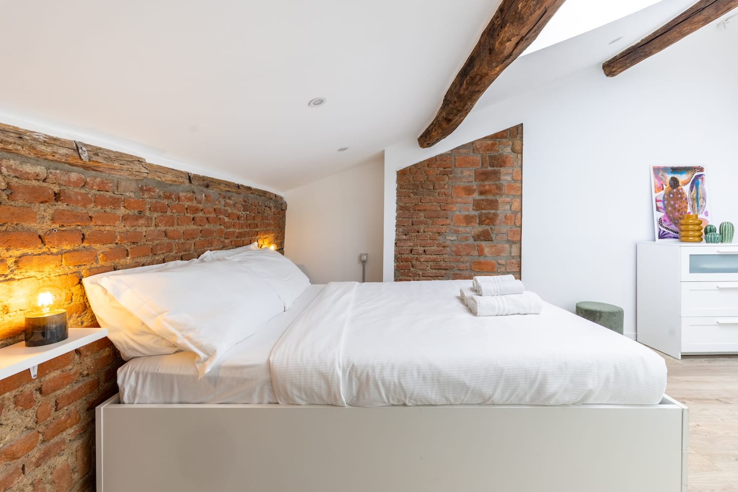 [Duomo-Cinque Giornate-] 2BR Suite, WiFi & Netflix