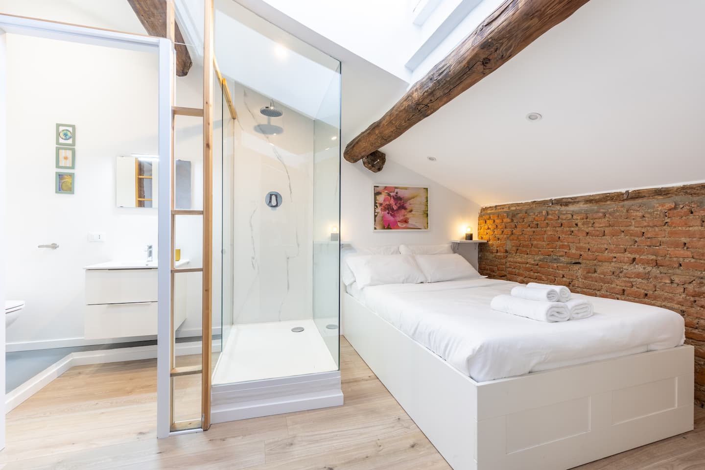 [Duomo-Cinque Giornate-] 2BR Suite, WiFi & Netflix
