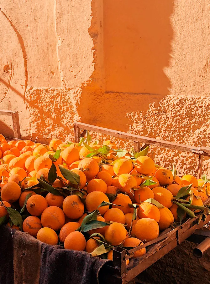 Oranges at Moroccan market courtesy of Conor Burke.