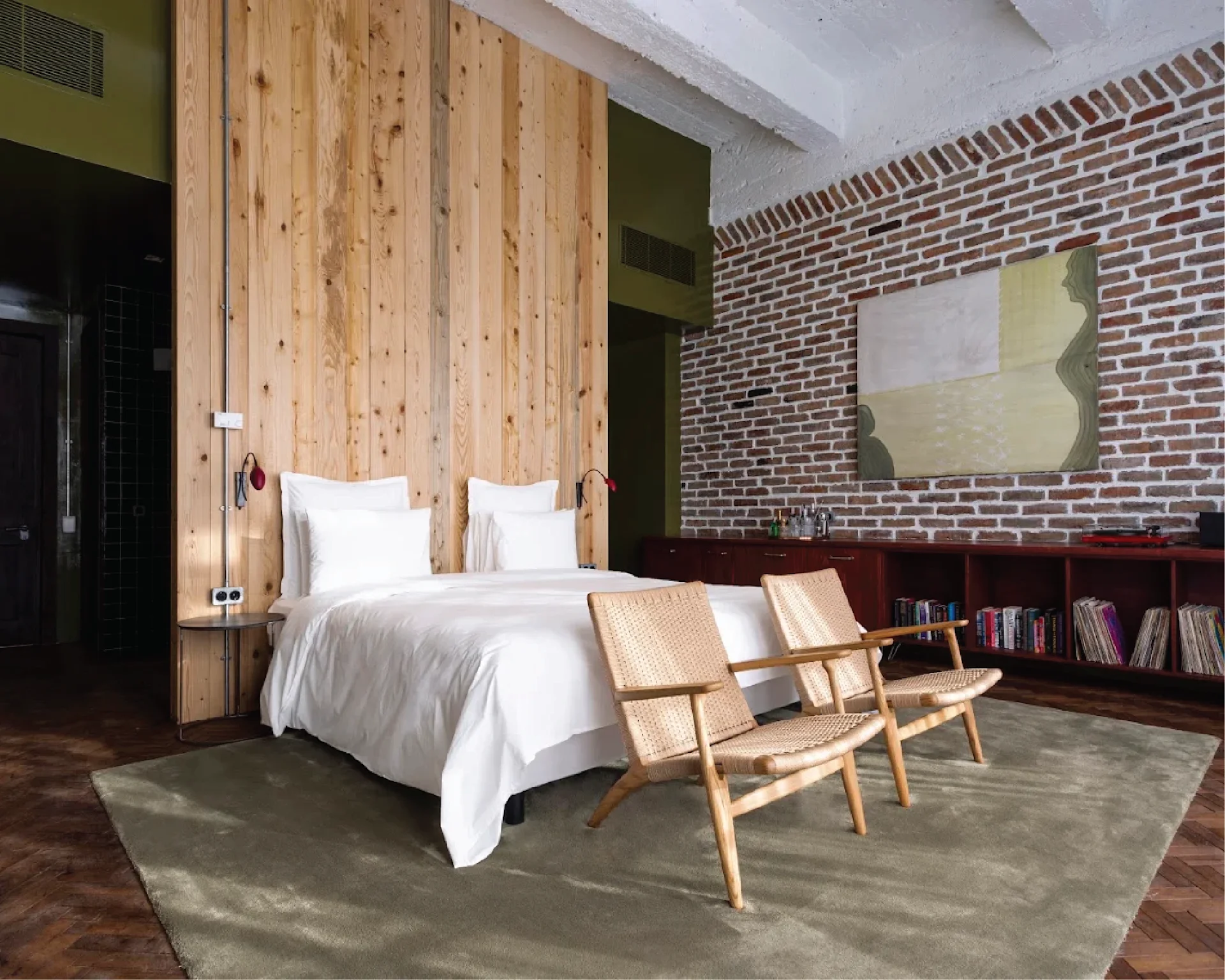 The pied-à-terre: Stamba Hotel