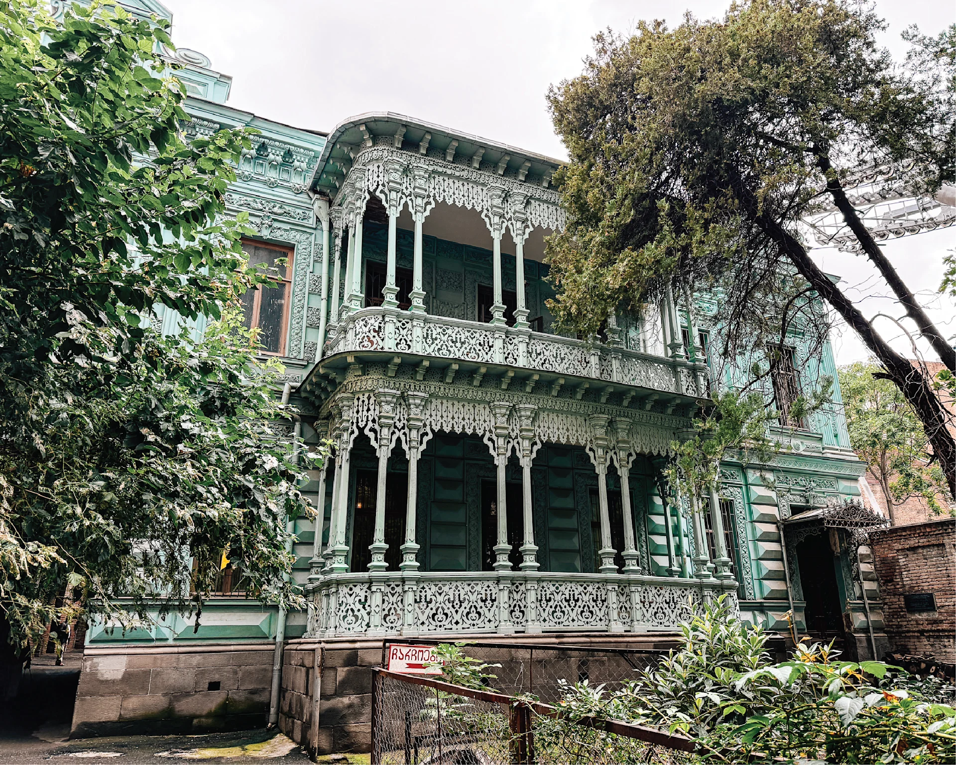 An address off the radar: The Blue House (Gabashvili House)