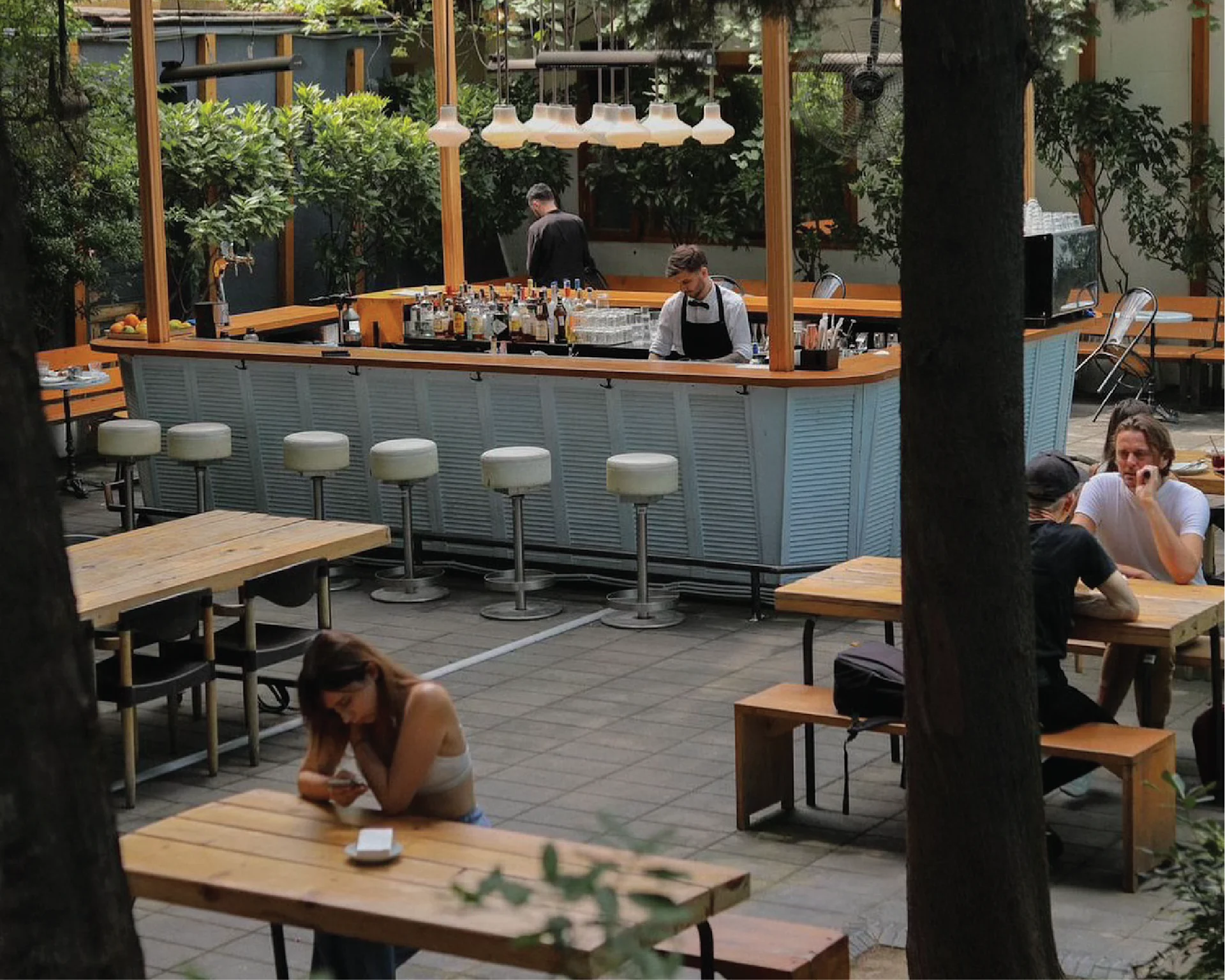 The daytime hangout: Honoré