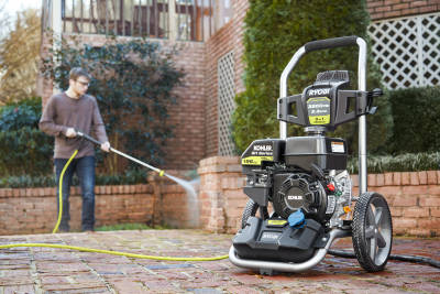 Power Washer vs Pressure Washer: Which is Better for Your Home?
