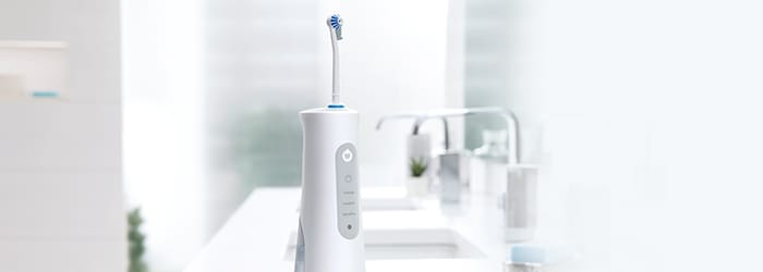 Waterflosser og munndusj – ulike typer og fordeler