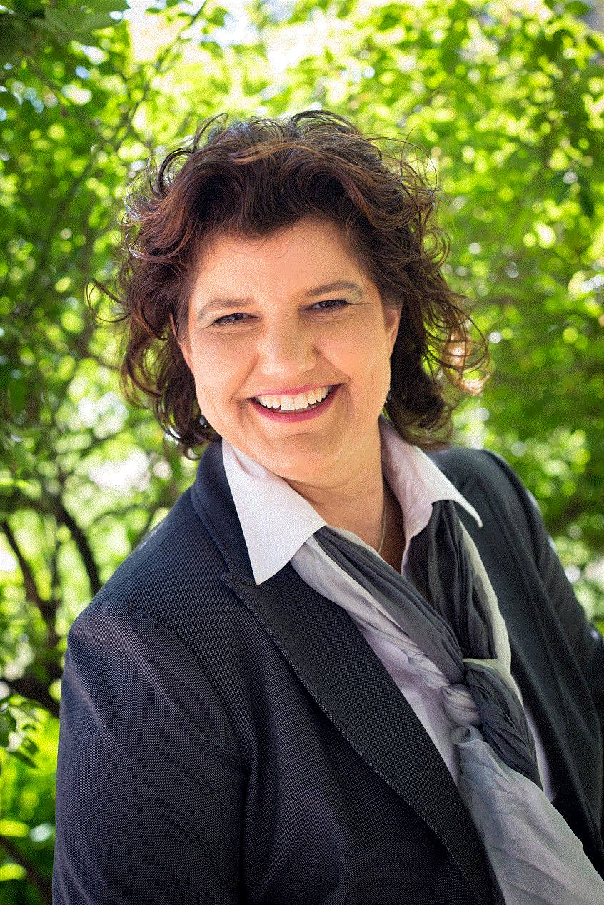 Portrait of 
            Miriam J.
            Hohenfeldt
            