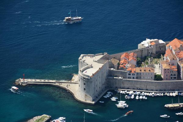 dubrovnik-2759427 1920