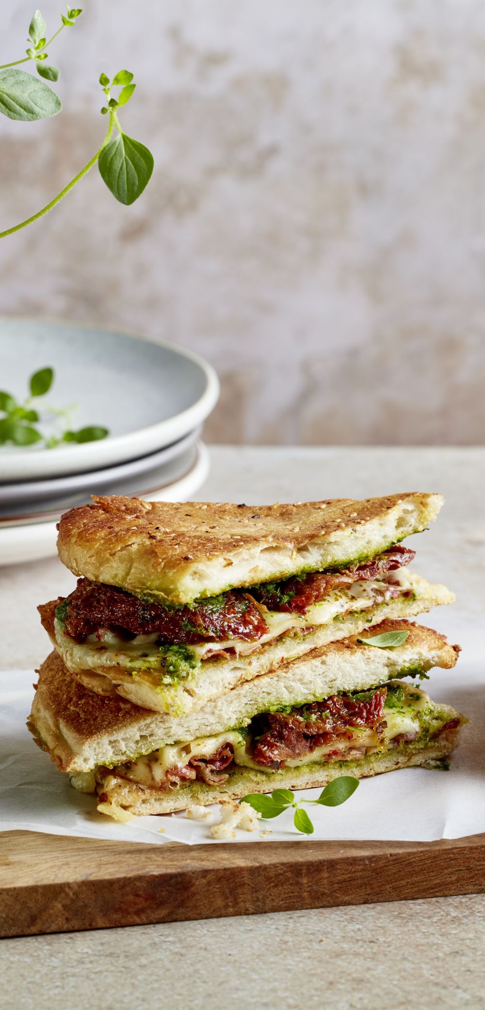 Triple-BLT-Sandwich (Bacon-LRD-Tomato) 