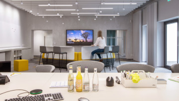 Moderne Büroräume fördern Agilität und vernetztes Arbeiten bei LOTTO Niedersachsen