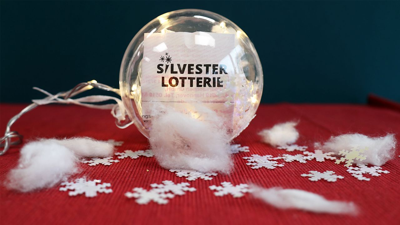 App-Grafik: Christbaumkugel