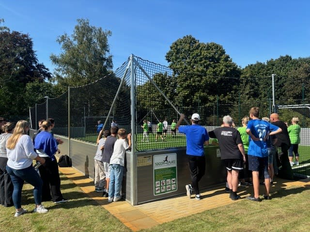 Grafik Mini-Fußballfeld als Ort der Gemeinschaft, Bildquelle: Pestalozzi Stiftung