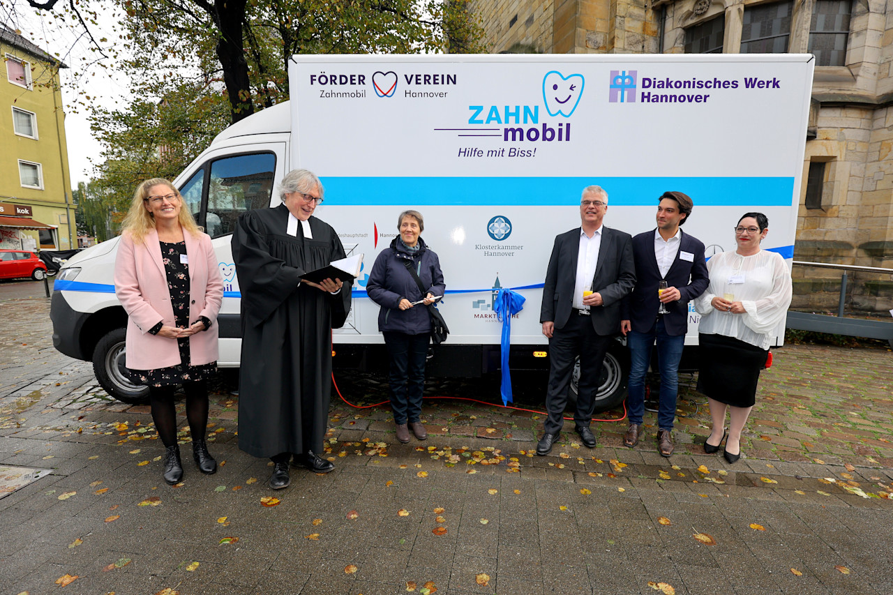 Grafik Glücksspirale von LOTTO Niedersachsen: Freie Fahrt für das Zahnmobil in Hannover