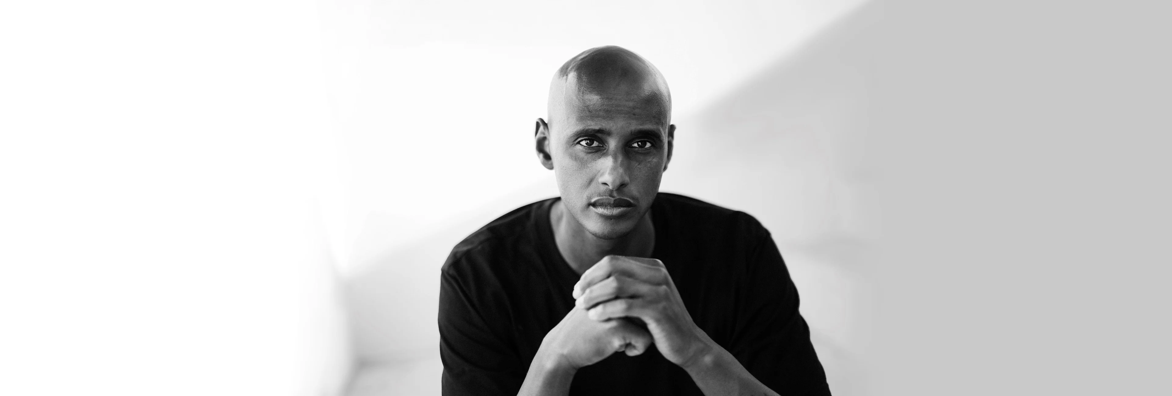 Gewinne jetzt Tickets für die Show von Teddy Teclebrhan 