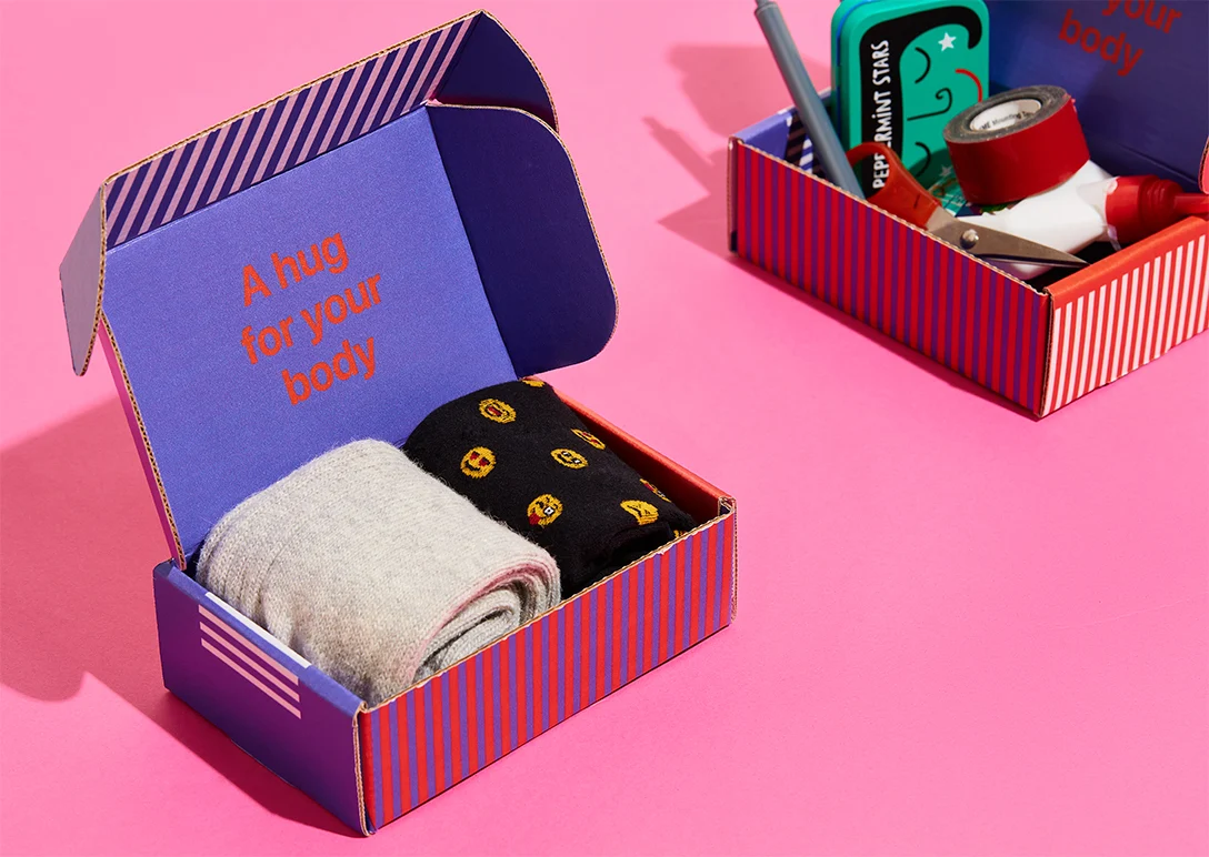 pink socks mailer box