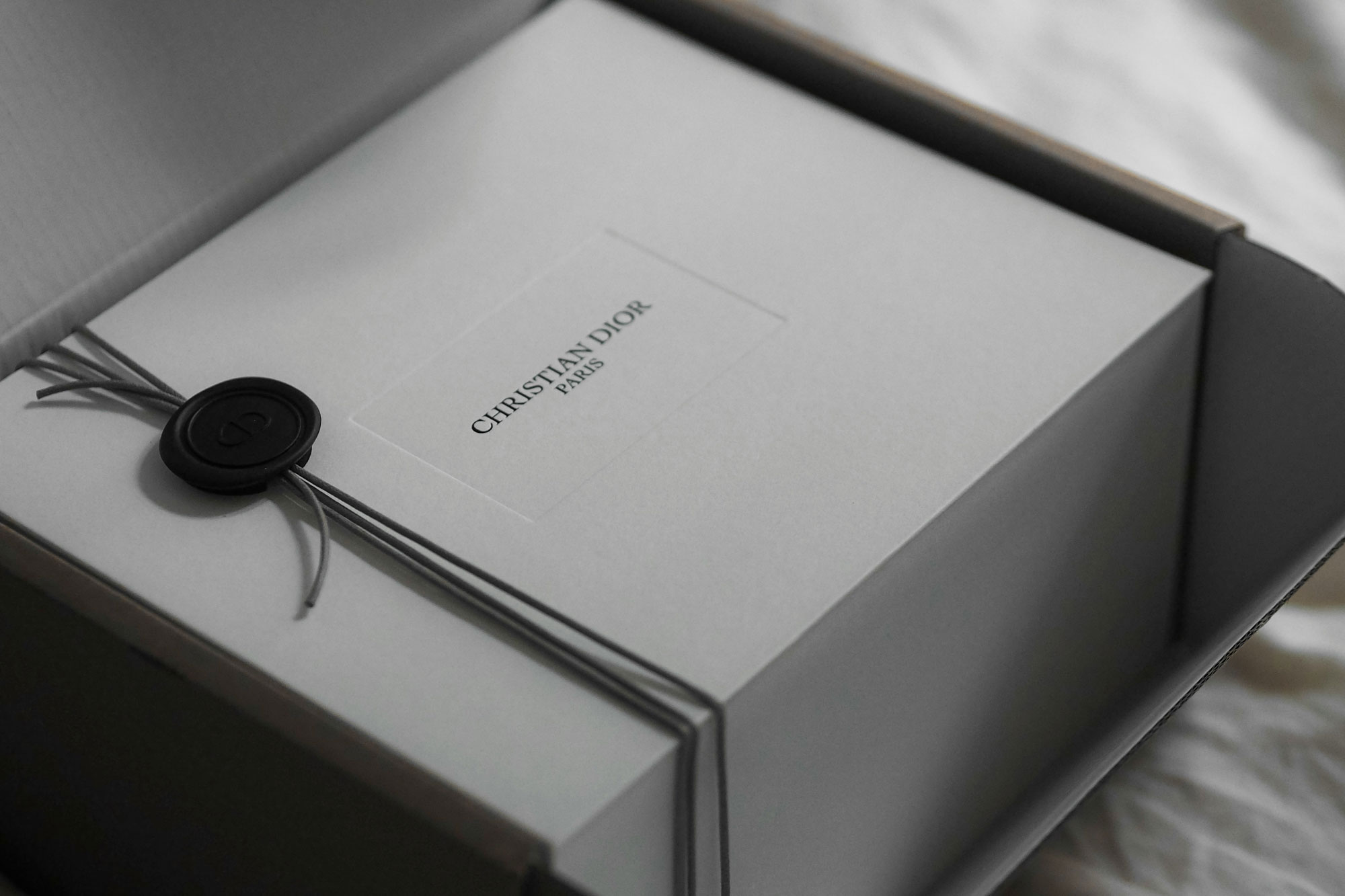 dior box emboss