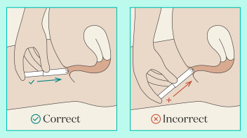 How to Insert a Tampon Right Leaks or Discomfort |