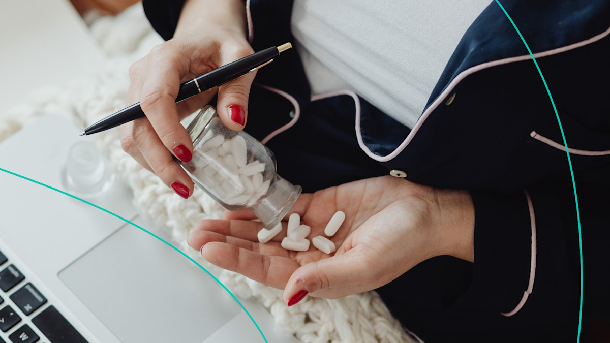 Can You Drink Alcohol While Taking Antibiotics? What to Know theSkimm