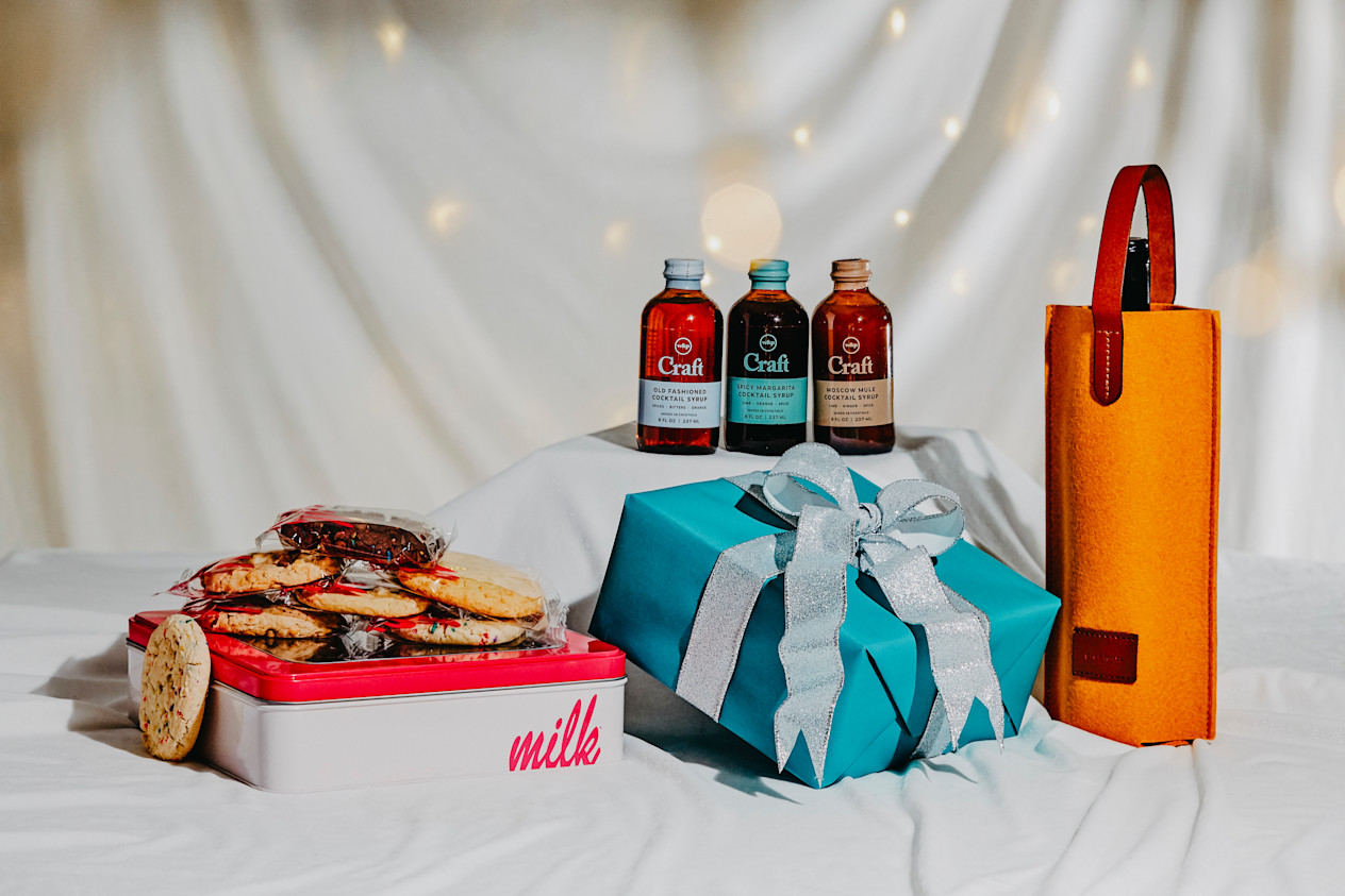 the best gifts for holiday hosts
