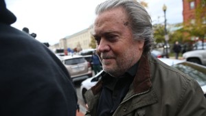 Former Donald Trump adviser Steve Bannon arrives at the FBIs Washington office on November 15, 2021 in DC after refusing to cooperate with the investigation into the Jan. 6 attack on the US Capitol.