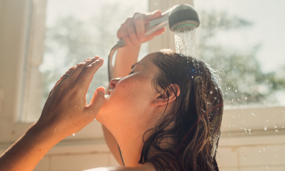 I Tried Washing My Hair With Baking Soda To Rid My Oily Scalp of Grease and Grime