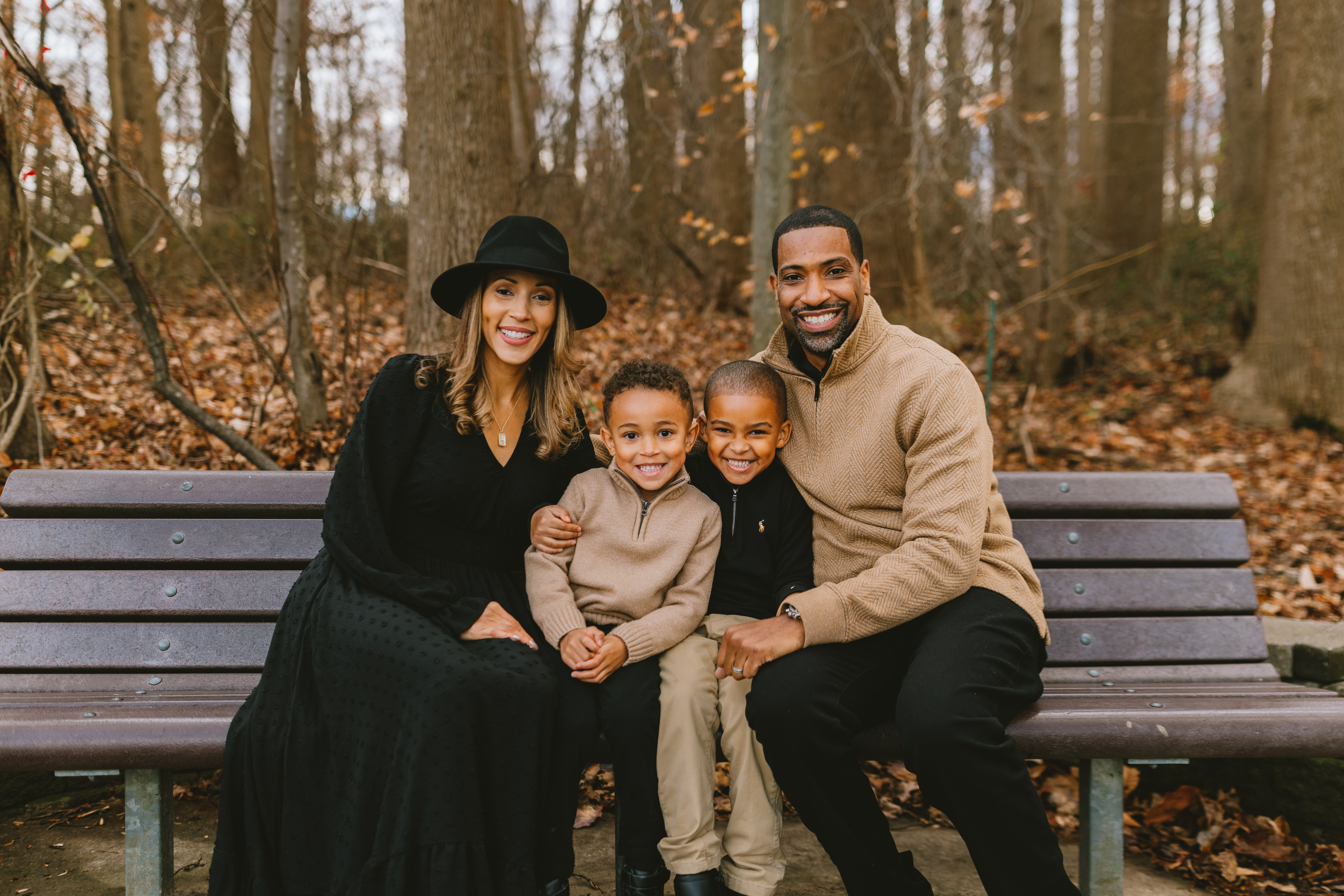 Family wearing textured clothing for outdoor family portraits.