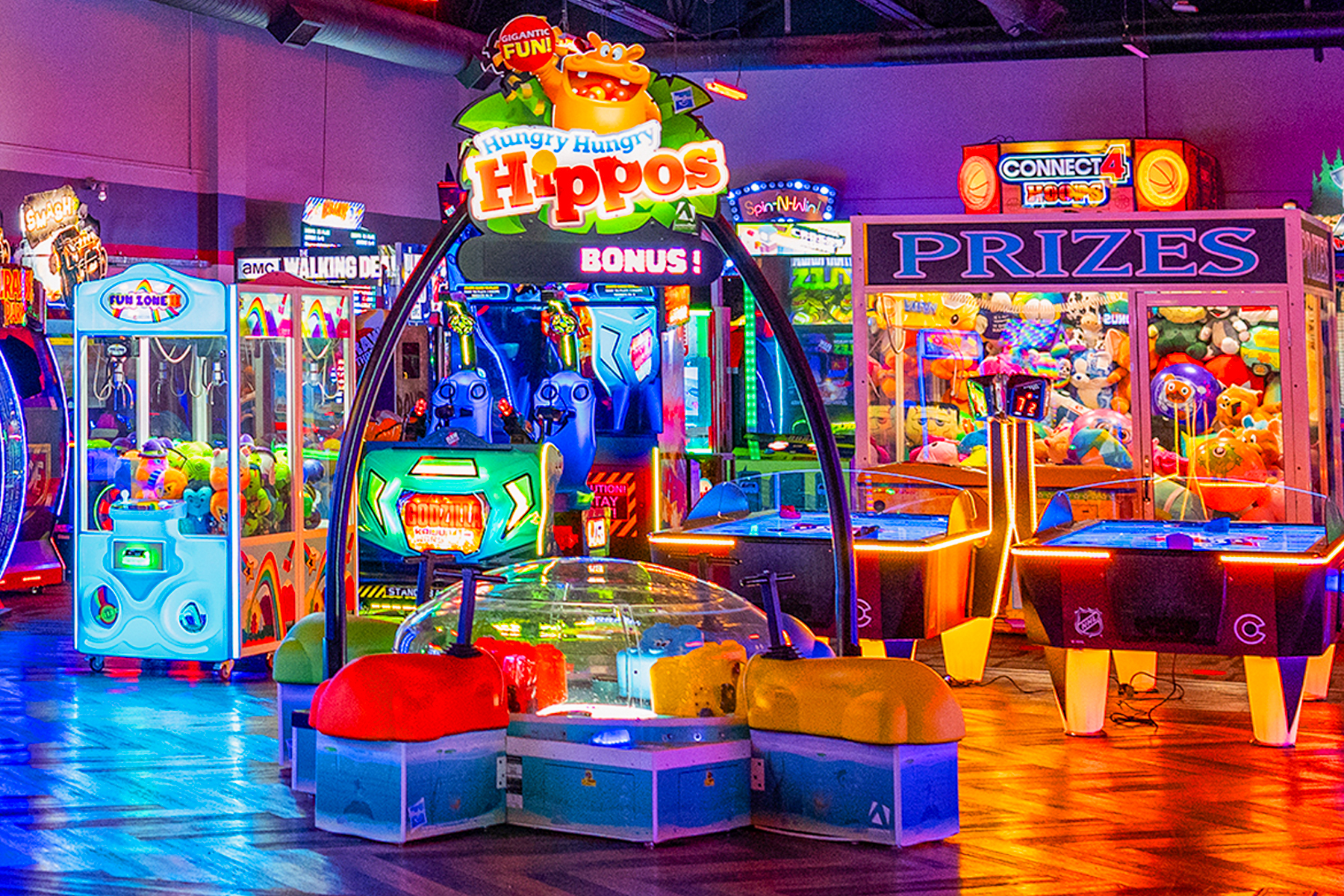 Large, colorful arcade with lots of big games