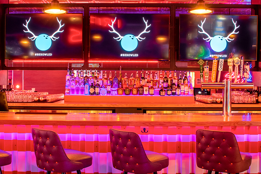 Beautiful bar with big TVs