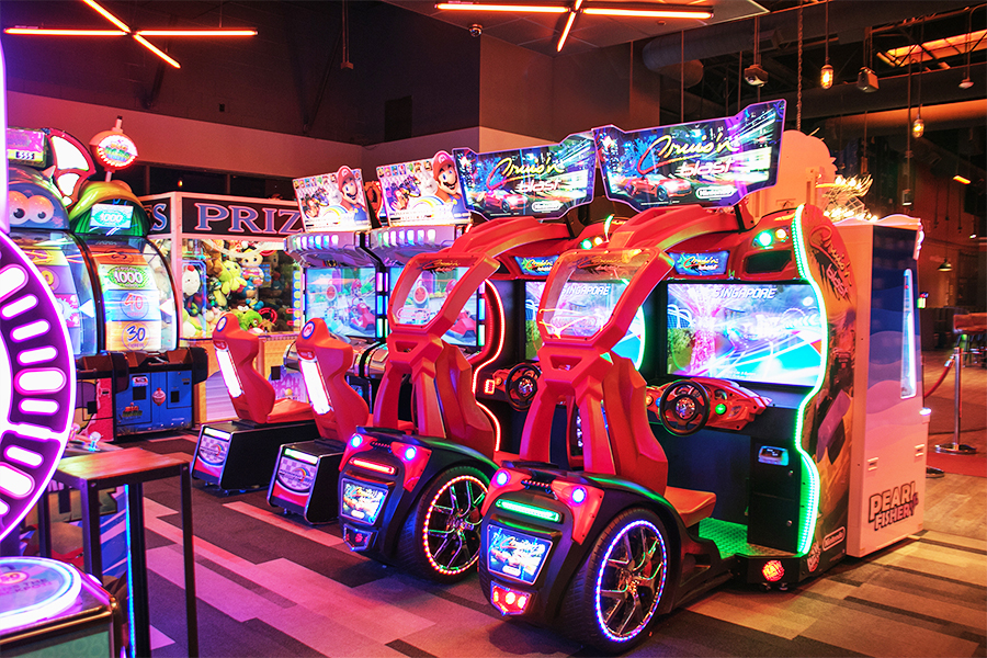 Large, colorful arcade with lots of big games